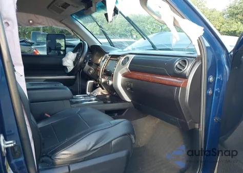 2014 Toyota Tundra Limited 5.7L V8 z USA, uszkodzony, nr VIN 5TFBY5F15EX386217